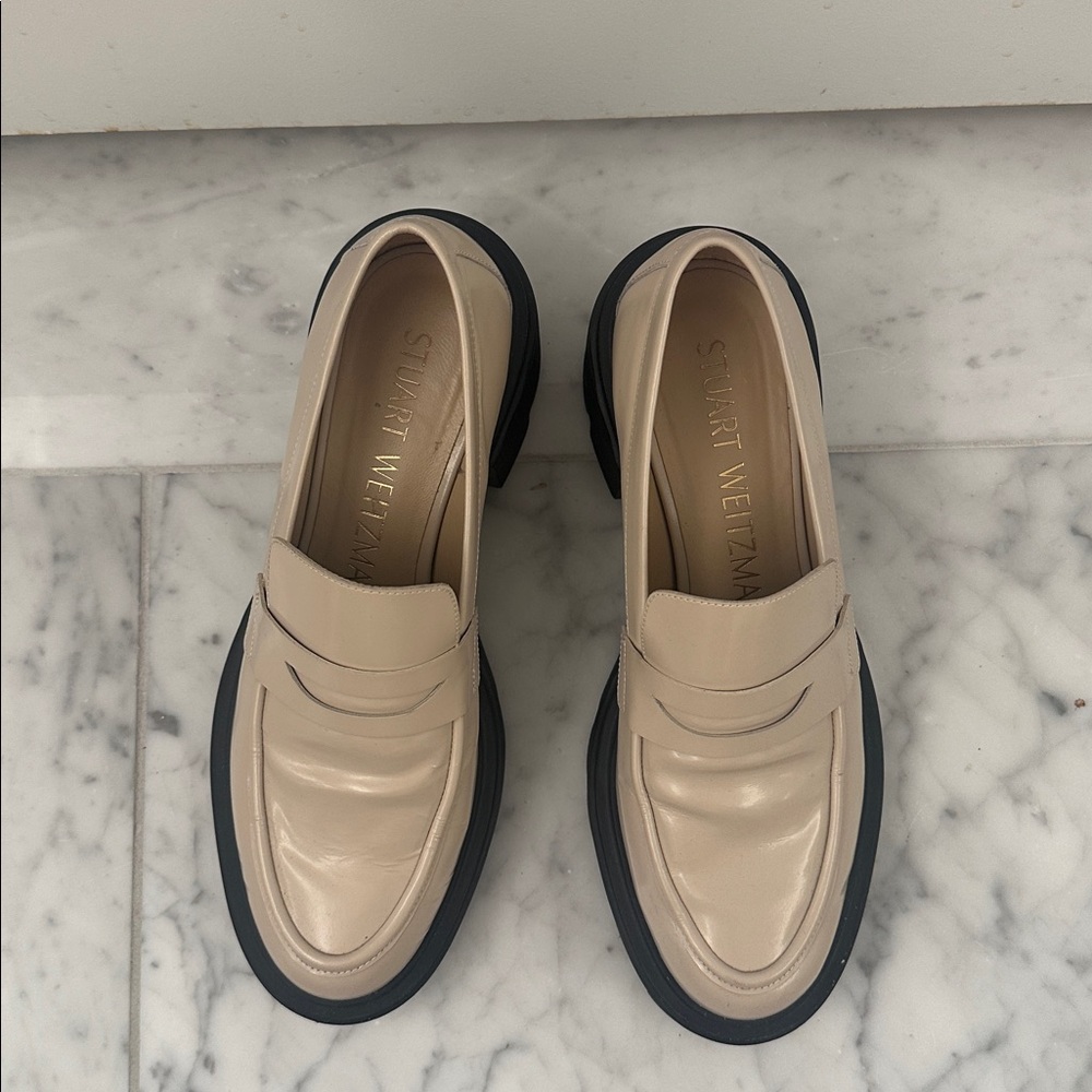 Stuart Weitzman Soho Platform Loafer, Cream Patent, Size 7 - Picture 2 of 8